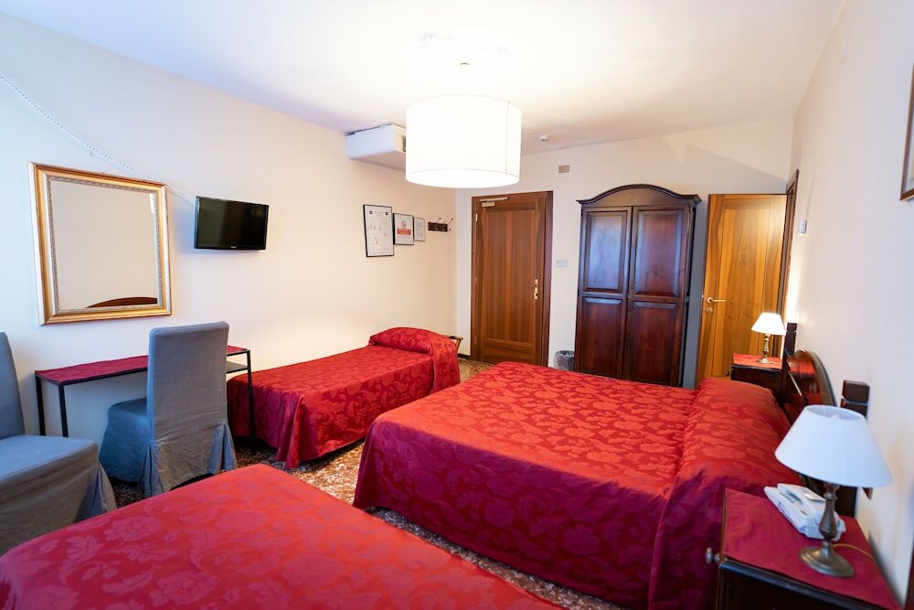 Фото Hotel Tivoli Venice