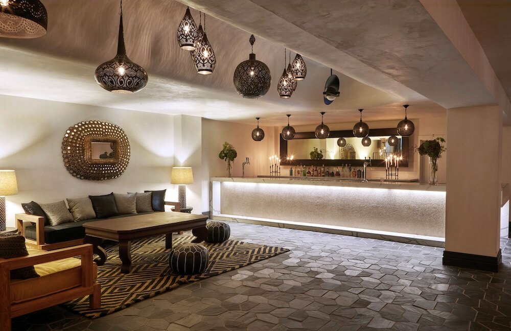 Фото Hotel Figueroa an Unbound Collection by Hyatt