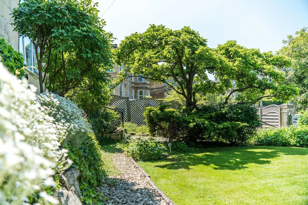 Фото Oldfields House - Bed & Breakfast