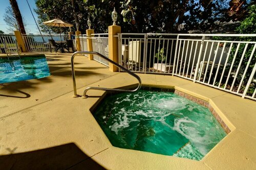 Внешний вид отеля Comfort Suites Clearwater - Dunedin в Клеруотере, фото 5