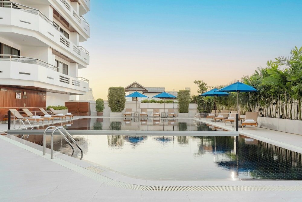 Фото Centre Point Sukhumvit 10