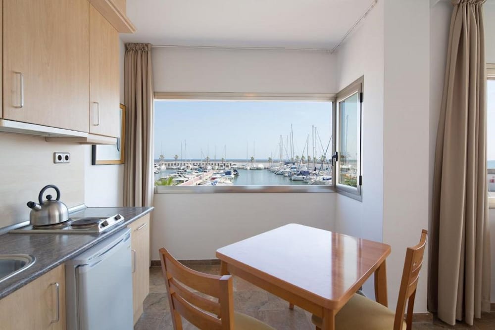 Фото Port Sitges Hotel