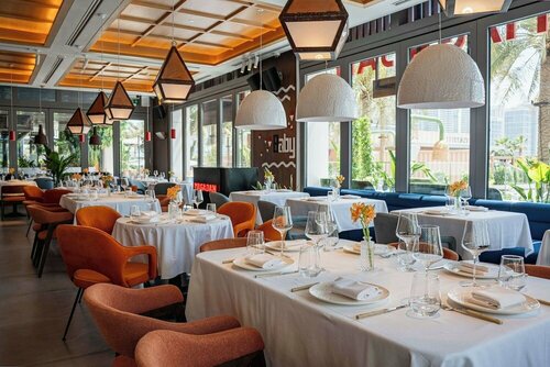 Гостиница Radisson Beach Resort Palm Jumeirah в Дубае