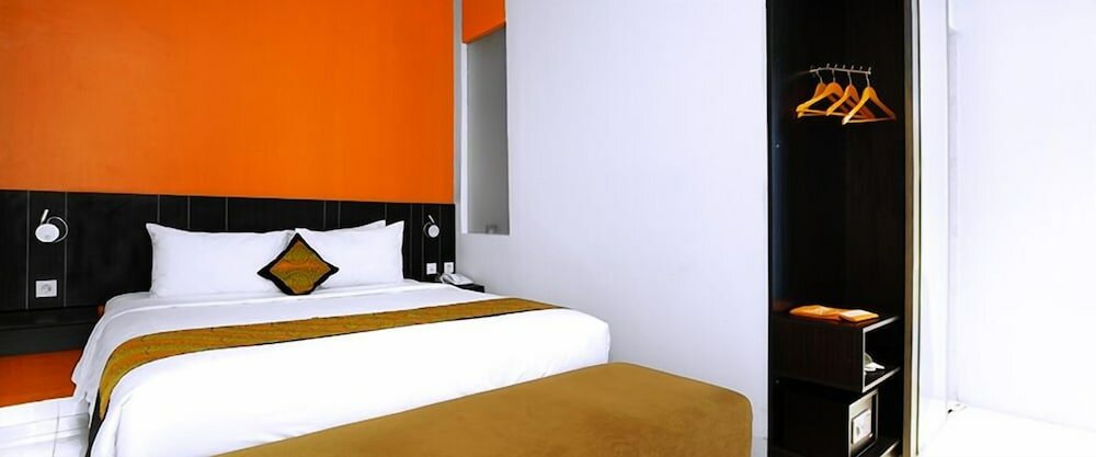 Фото J Hotel Bandara Soekarno Hatta