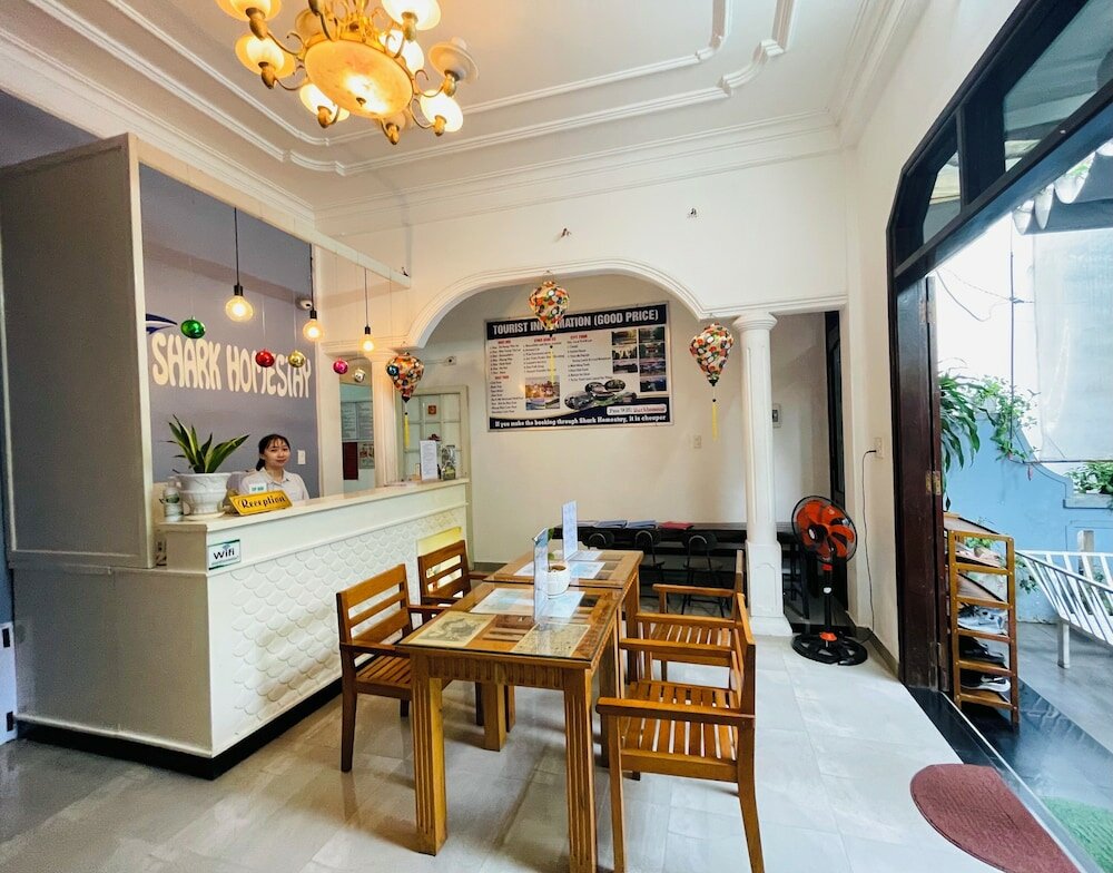 Фото Shark Hotel - Hostel