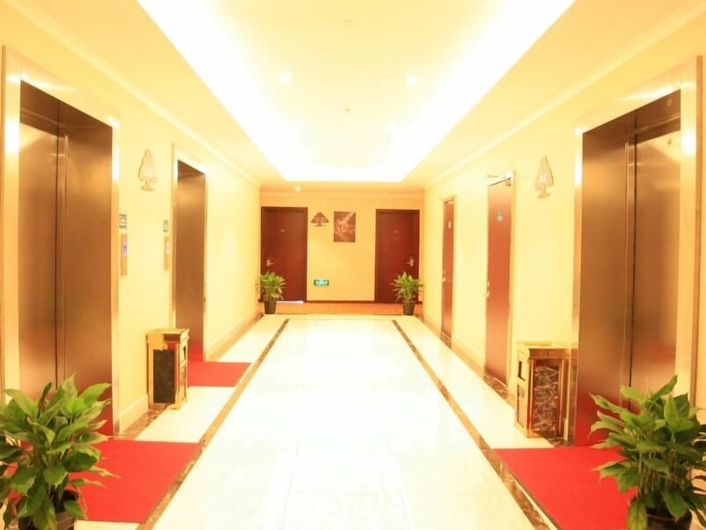 Фото GreenTree Inn Shaoxing Keqiao Xingyue Road Zhongqing Building Hotel