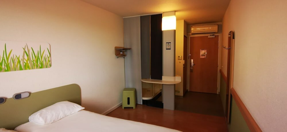 Фото Ibis Budget Nimes Centre Gare