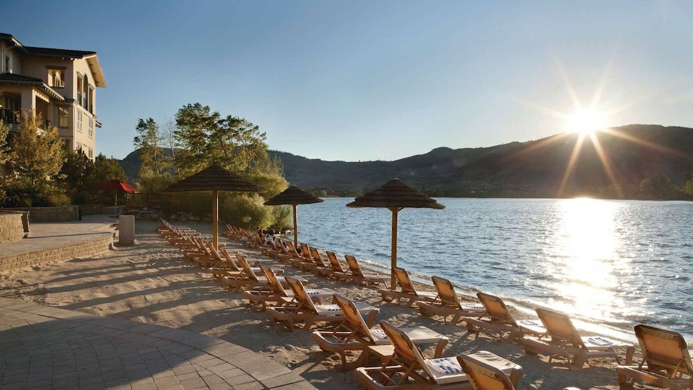 Фото Walnut Beach Resort