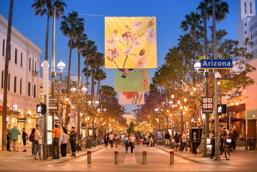 Фото UCLA Luskin Conference Center