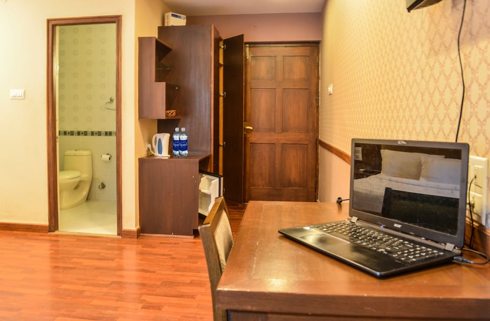 Фото Serene Boutique Hotel