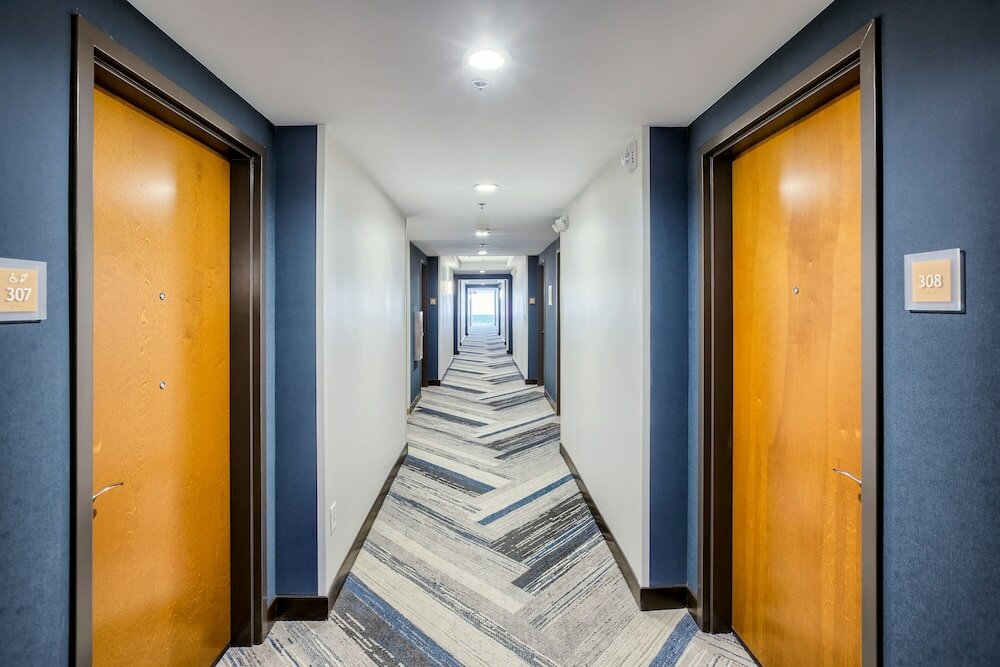 Фото Four Points by Sheraton Raleigh Durham Airport