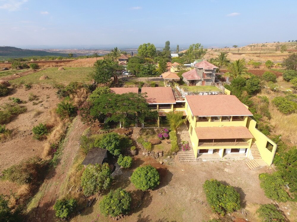 Фото Nisarg Resort