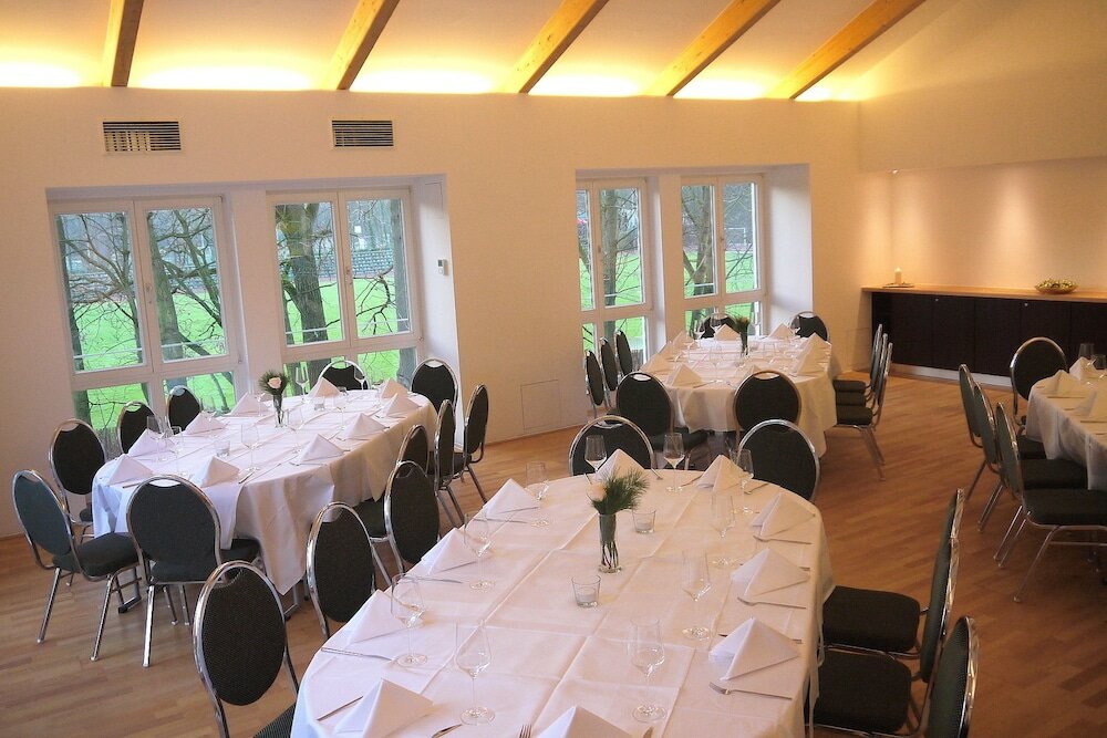 Фото Essensio Hotel Düsseldorf