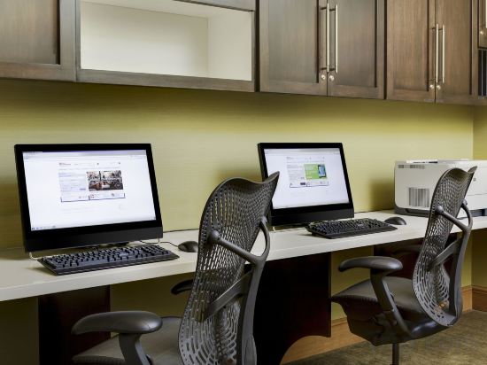 Фото Hilton Garden Inn New Delhi/Saket