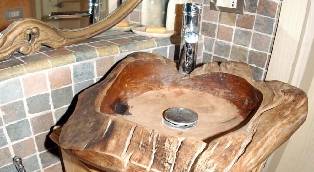 Фото Hospitales del Pellegrino Trastevere