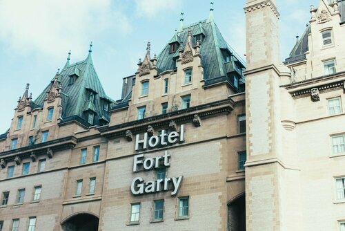 Внешний вид отеля The Fort Garry Hotel в Виннипеге, фото 3