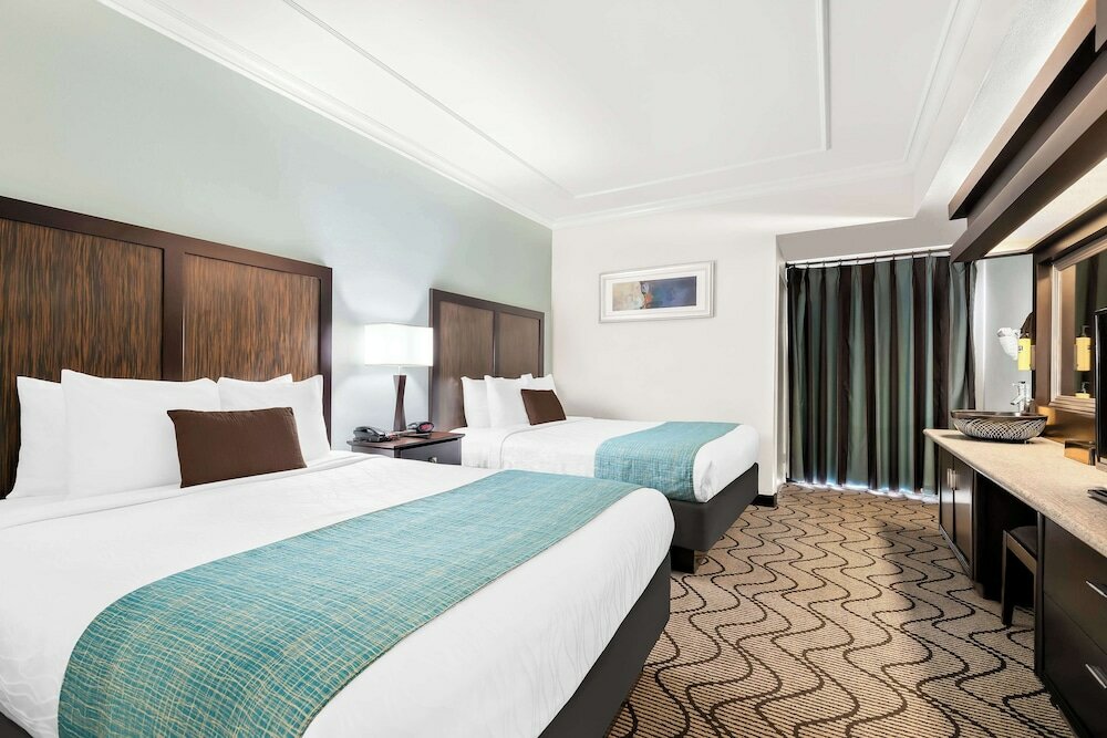 Фото Best Western Plus Irvine Spectrum Hotel