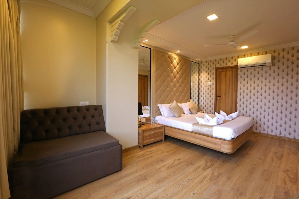 Фото Gulf Hotel Colaba