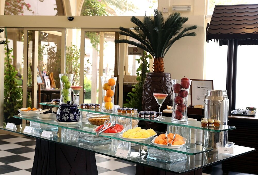 Фото Al Bander Hotel & Resort