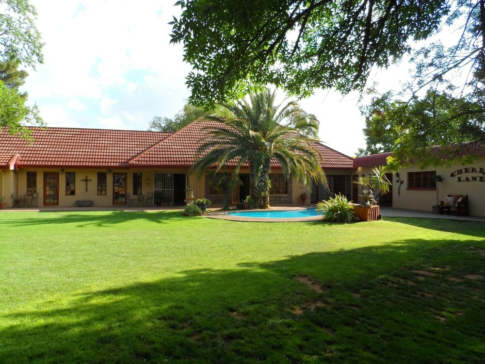 Фото A Cherry Lane Self Catering and B&b