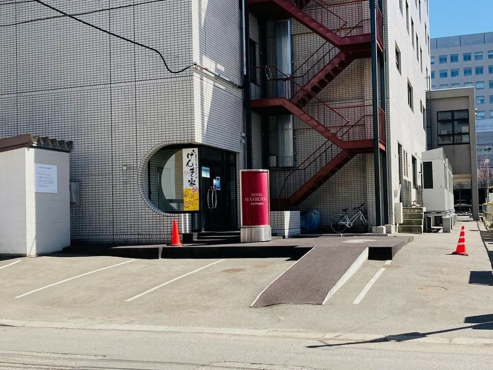 Фото Hamilton Sapporo