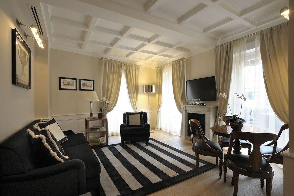 Фото Trevi Palace Luxury Inn