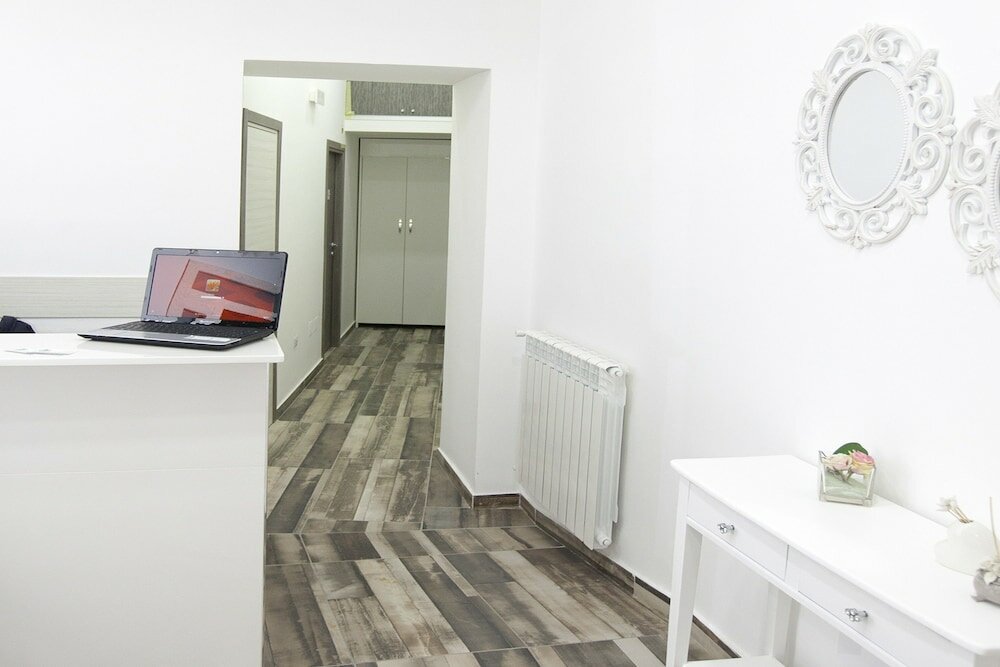 Фото Napoli Garibaldi Square