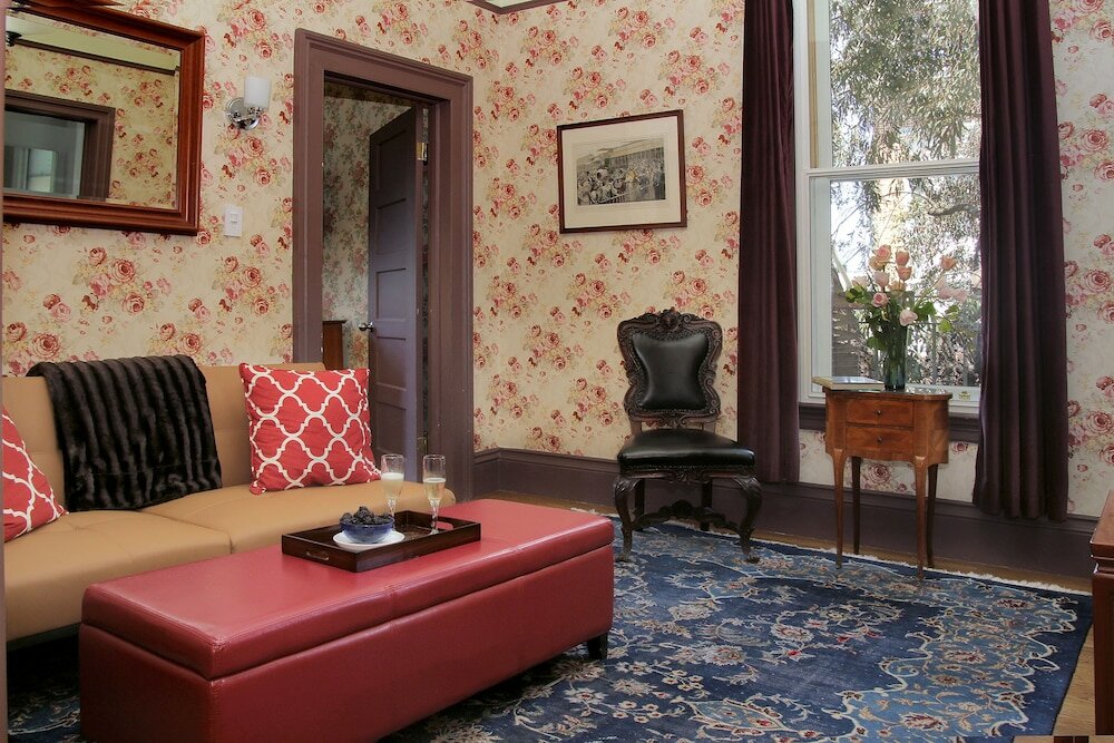 Фото Monte Cristo Bed and Breakfast