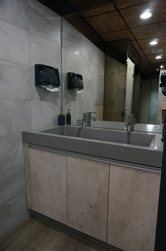 Фото Five Elements Hostel Taipei