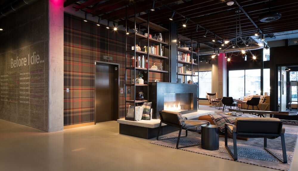 Фото Moxy Seattle Downtown