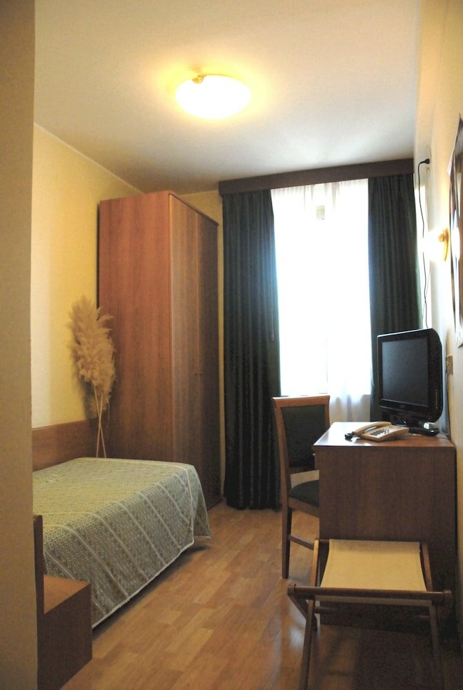 Фото Hotel Sonia