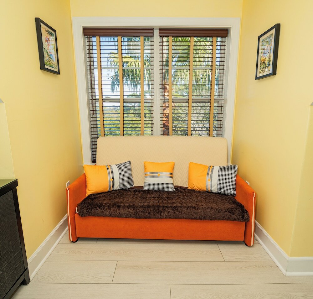 Фото Water's Edge Inn - Adults Only