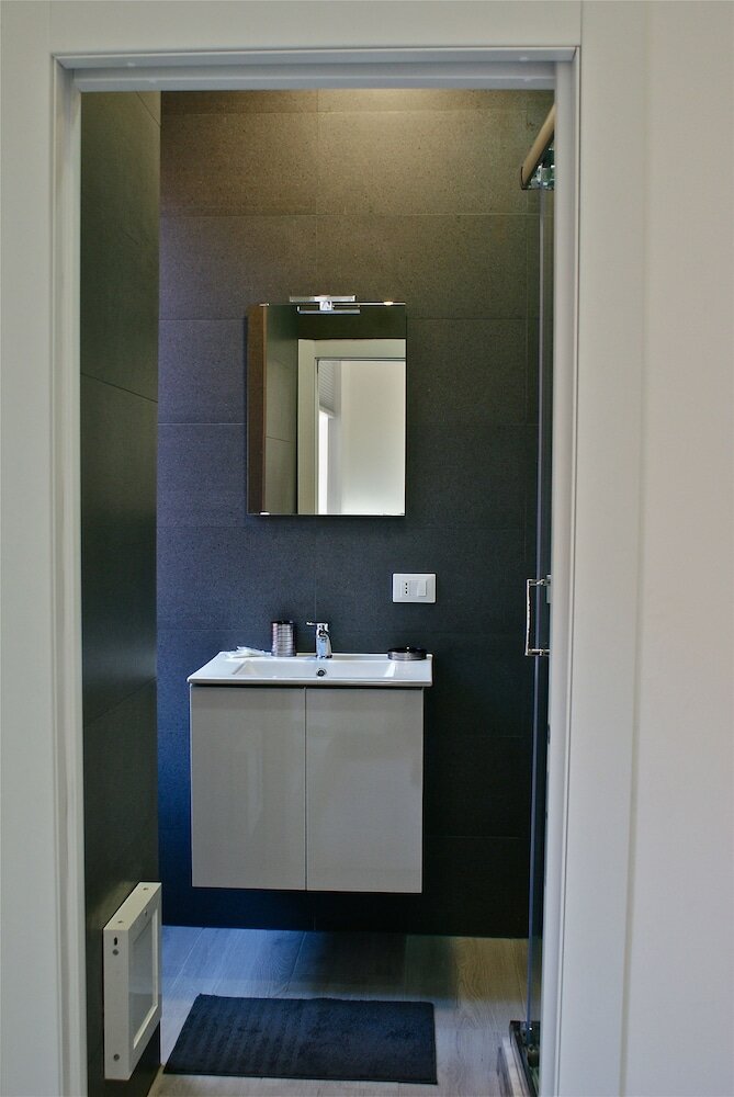 Фото Empire Suites