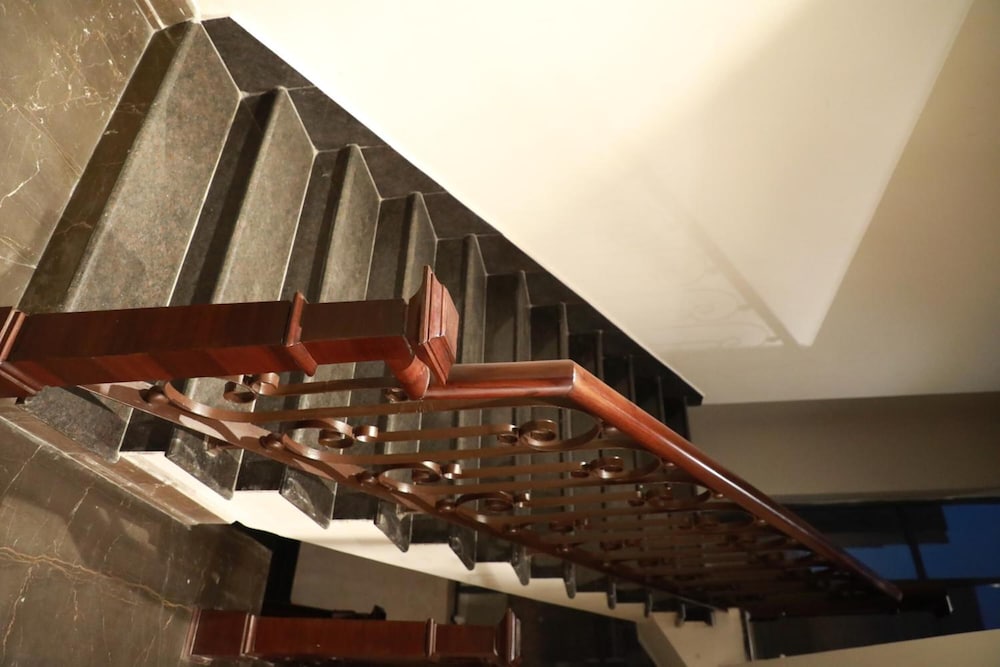 Фото Hotel Golden Tower