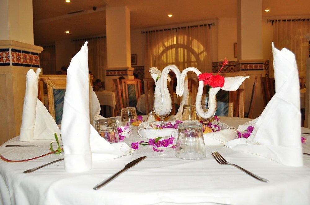 Фото Zodiac Hotel