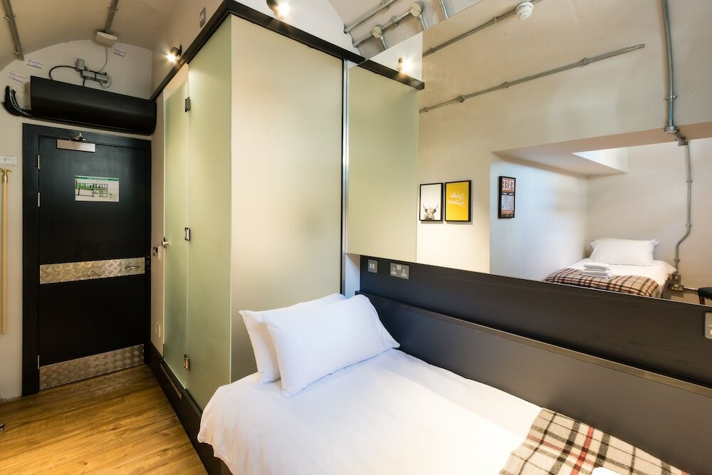 Фото CoDE Pod – The CoURT - Edinburgh