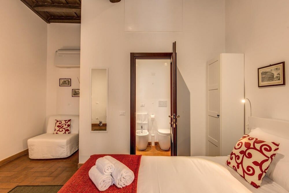 Фото Piccolo Trevi Suites