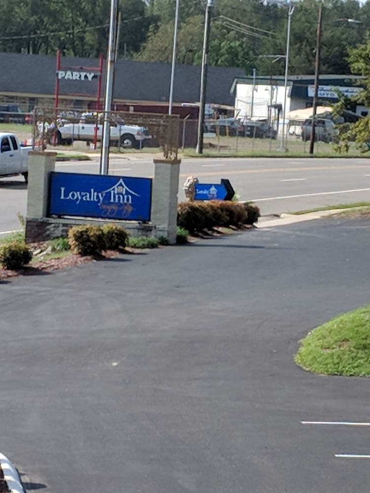 Фото Loyalty Inn Rockingham