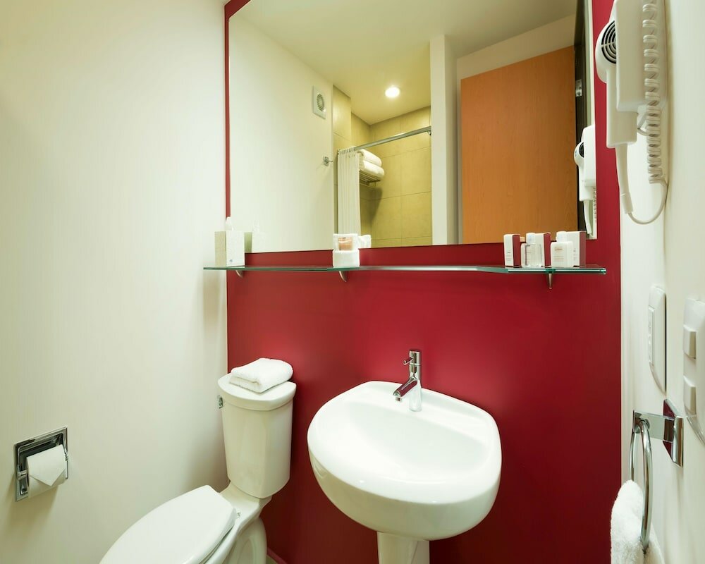 Фото Hotel Misión Express Querétaro