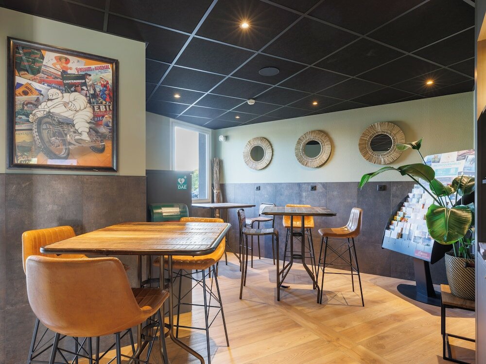 Фото B&b Hotel Clermont-Ferrand Nord Riom