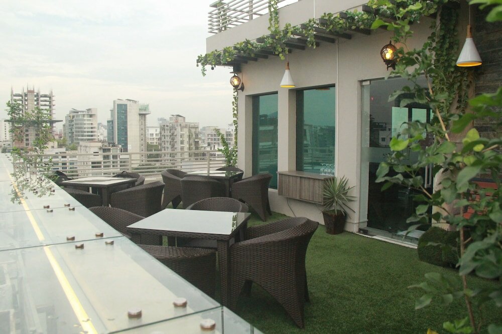 Фото Отель Lakeshore Banani