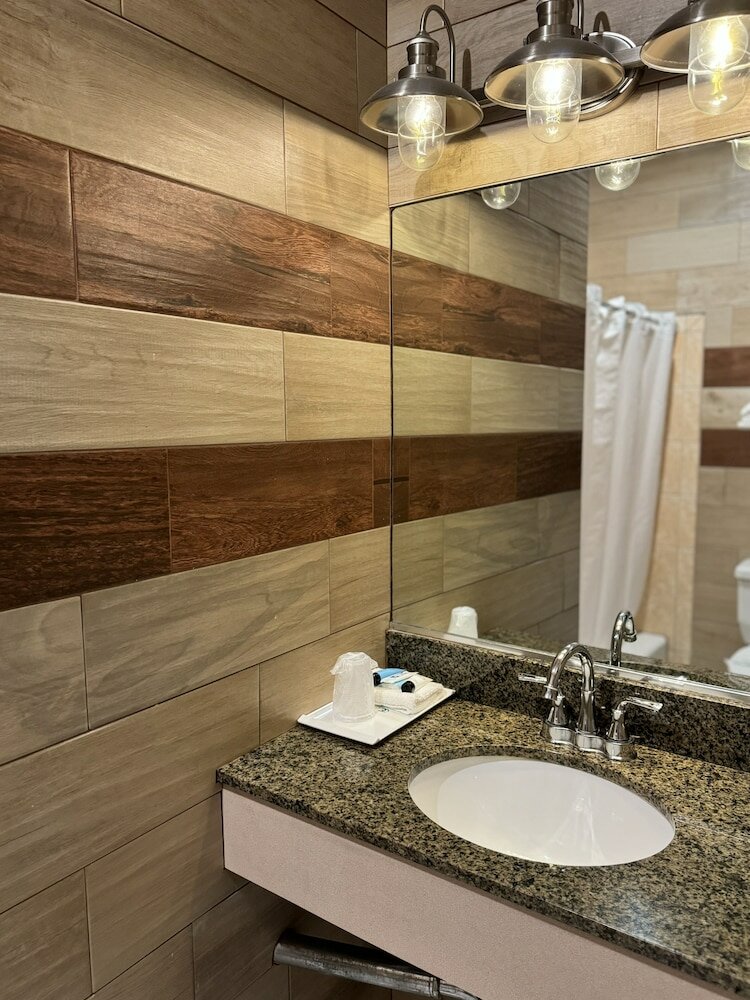 Фото Garden Suite Hotel