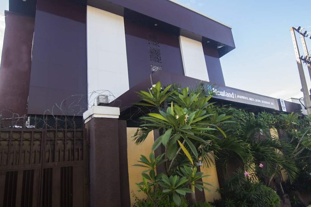 Фото Newland Luxury Apartments