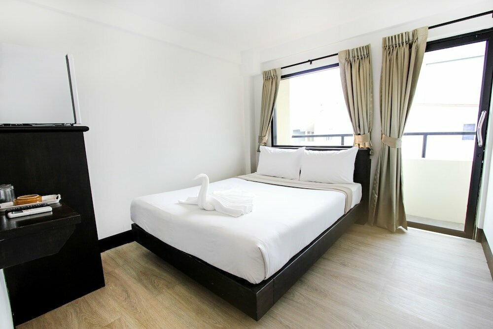 Hotel NewStar Hotel, Pattaya, photo