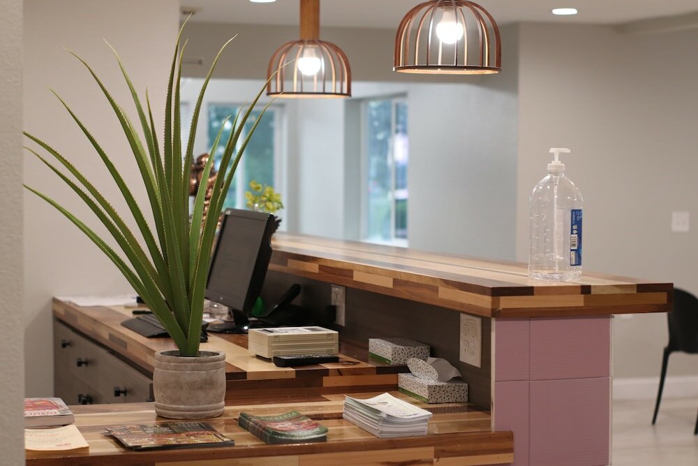 Фото Arya Inn & Suites