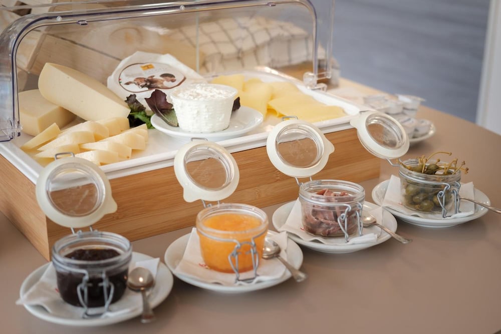 Фото Hotel Alexander