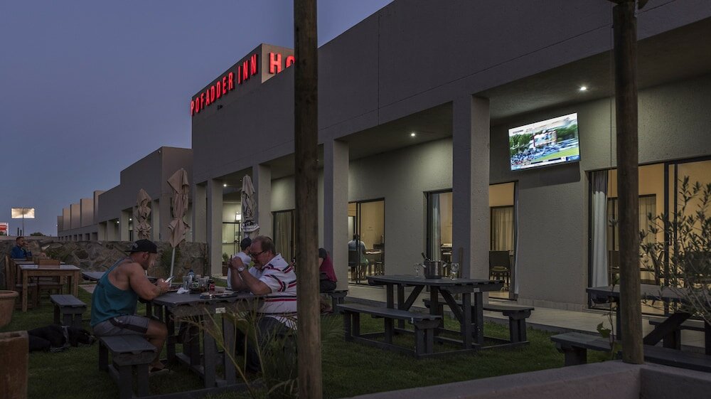 Фото Pofadder Inn by Country Hotels