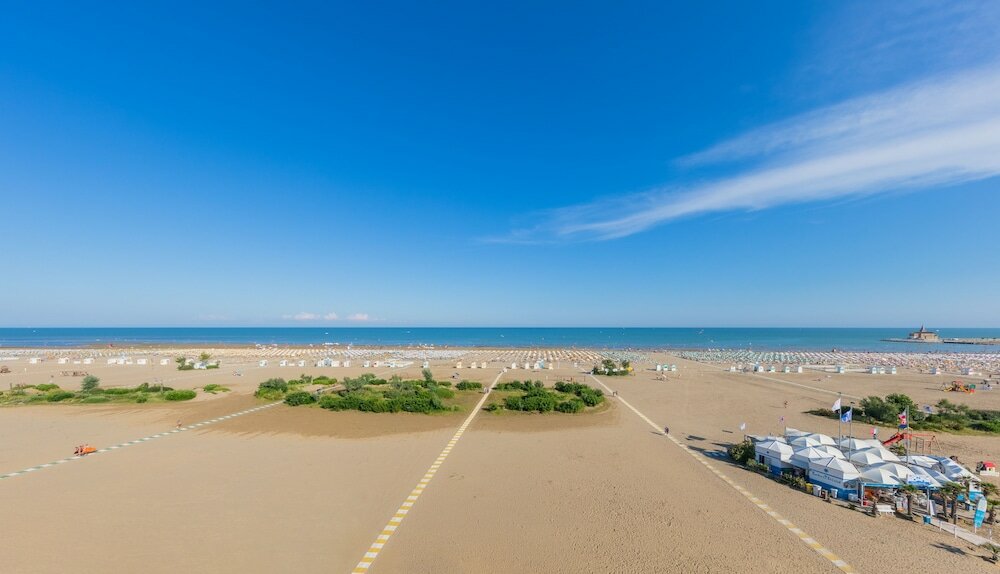 Фото Marina Palace Hotel