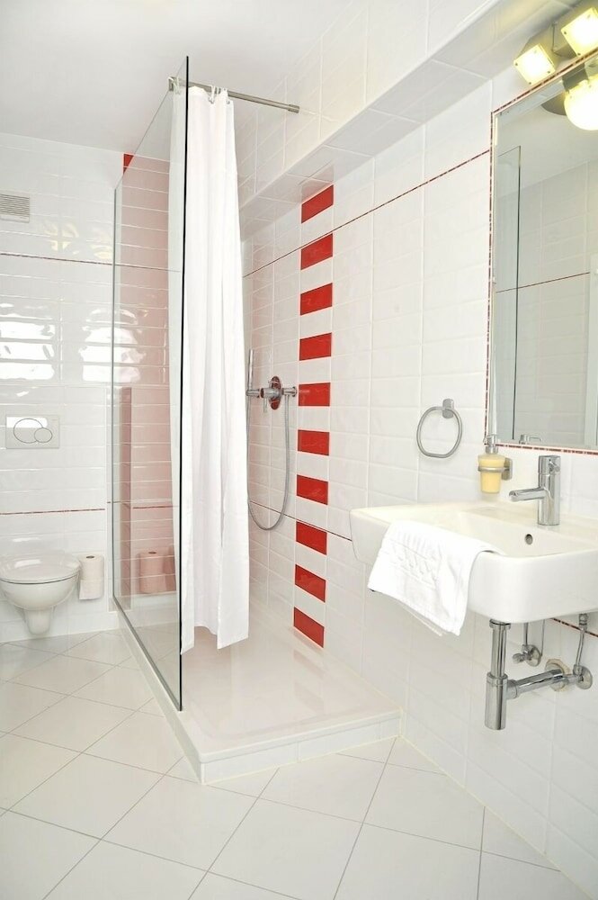 Фото Stadthotel Langenfeld