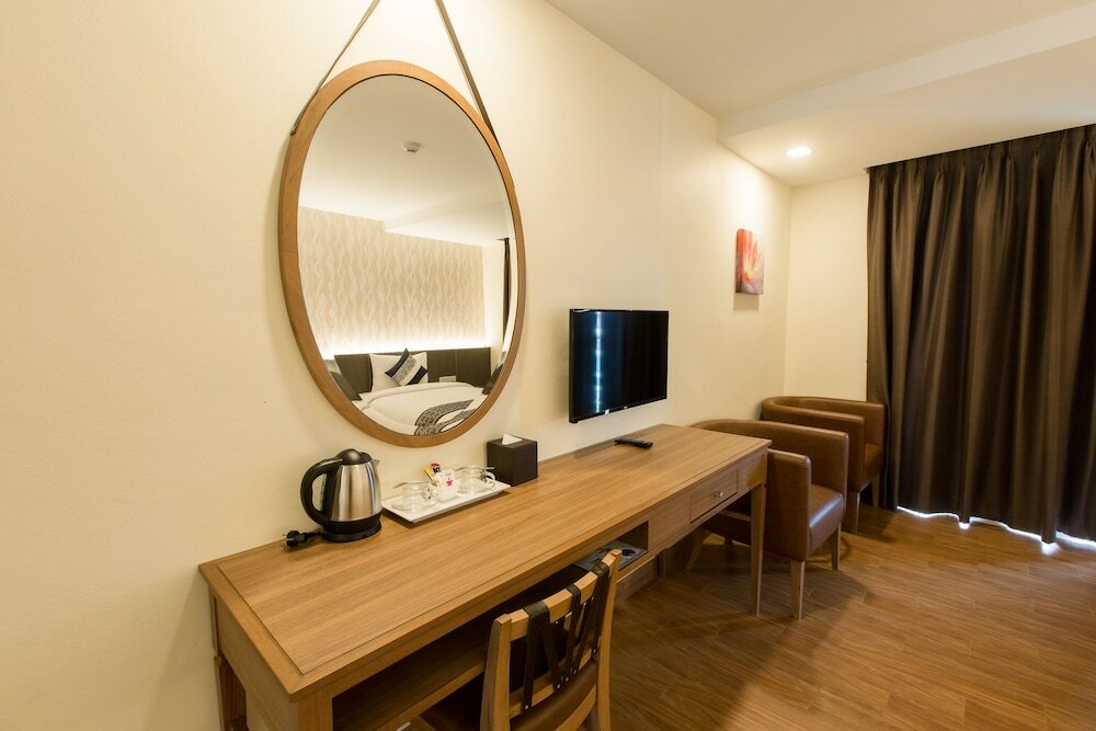 Фото Crystal Palace Hotel Pattaya